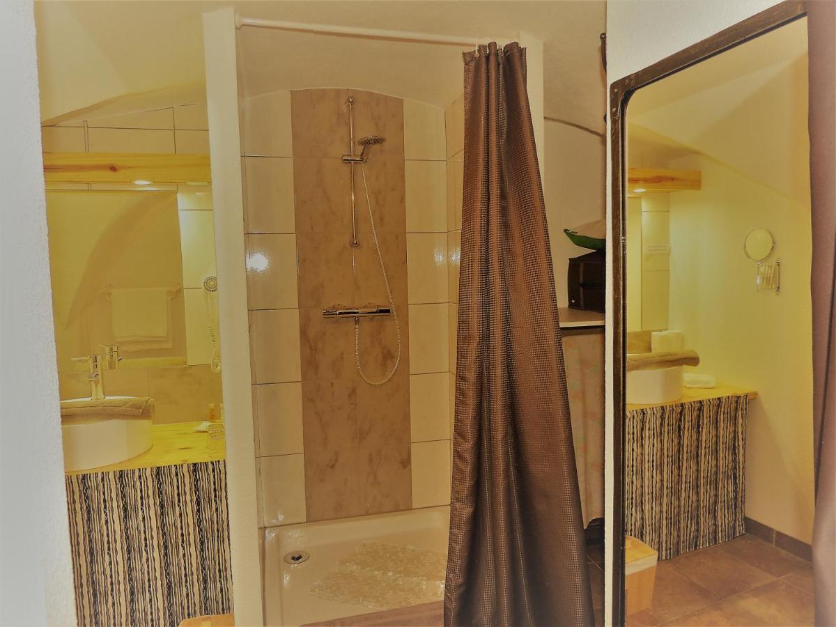 Venterol  Chambres D'Hotes La Dorgisane מראה חיצוני תמונה
