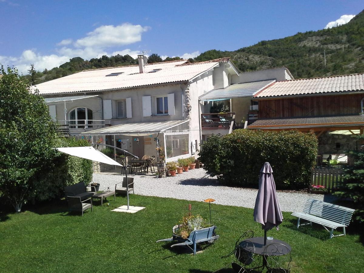 Venterol  Chambres D'Hotes La Dorgisane מראה חיצוני תמונה